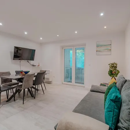 Rose Apartman